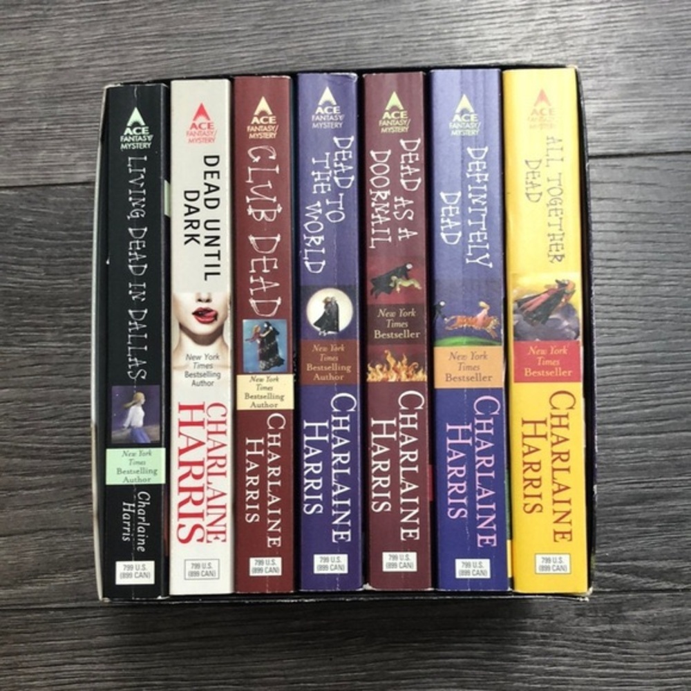 The York Times bestselling doilies stackhouse novels by Charlaine Harris